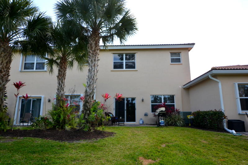 181 Southwest Otter Run Place, Unit 181 Stuart, FL 34997 - Photo 34 of 35 Back