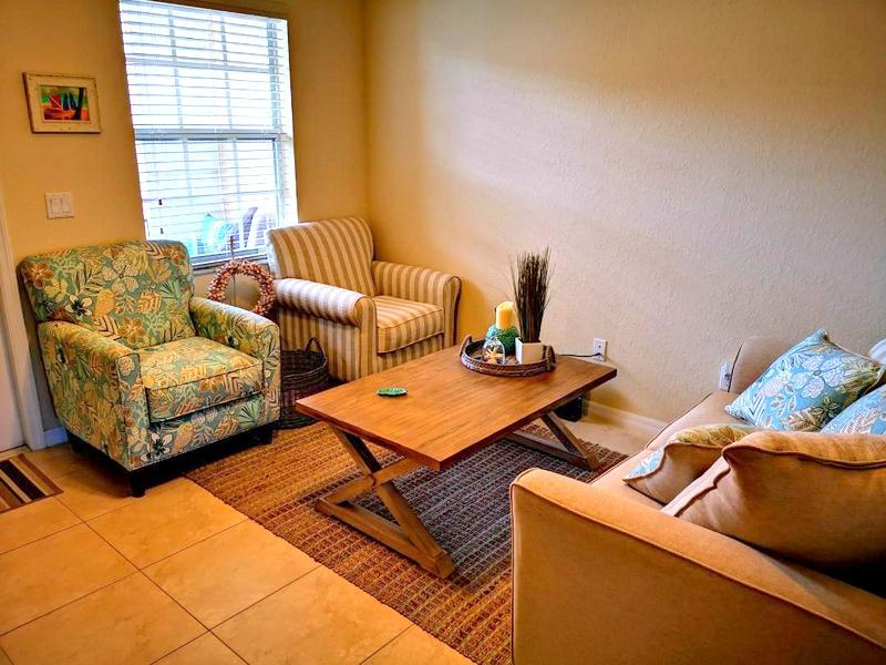 181 Southwest Otter Run Place, Unit 181 Stuart, FL 34997 - Photo 7 of 35 Living room