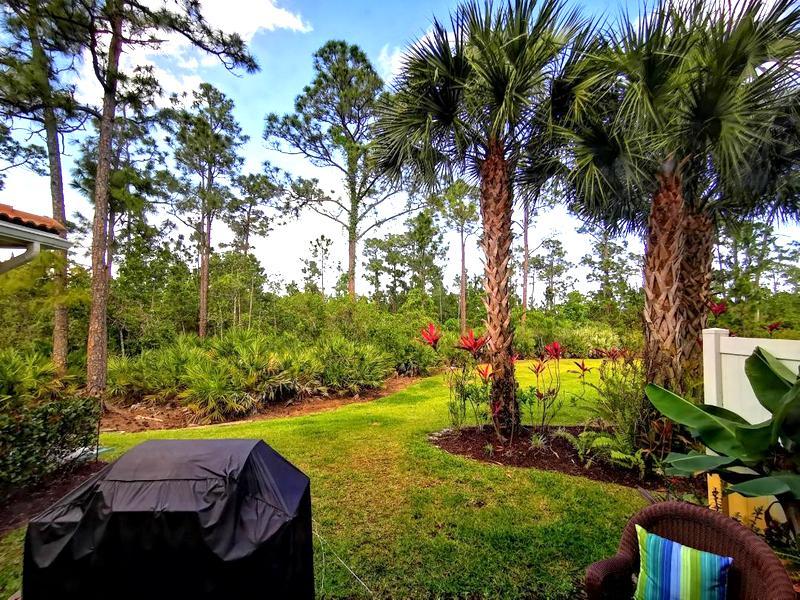 181 Southwest Otter Run Place, Unit 181 Stuart, FL 34997 - Photo 8 of 35 Backyard