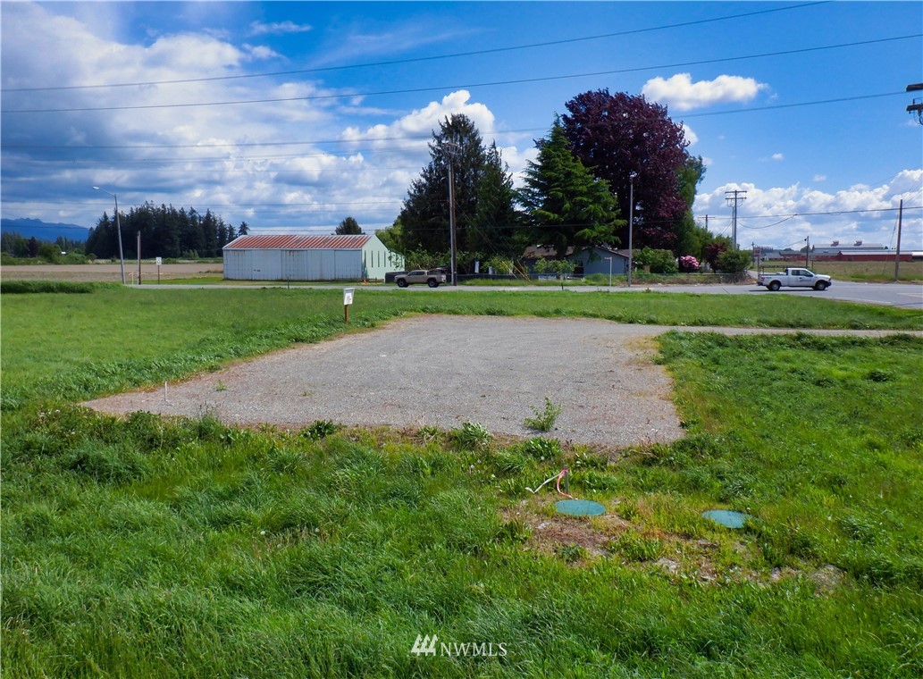 9479 District Line Road Burlington, WA 98233 - Photo 10 of 16 Gallery Image 10