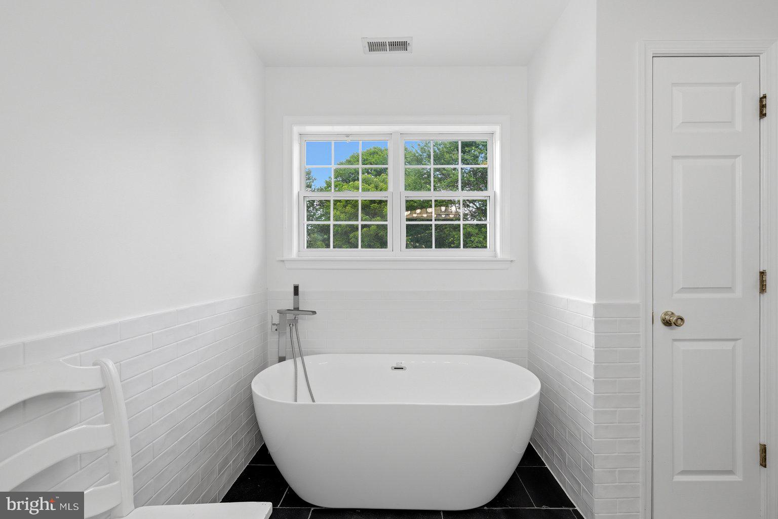 4101 Roberts Road Fairfax, VA 22032 - Photo 19 of 34