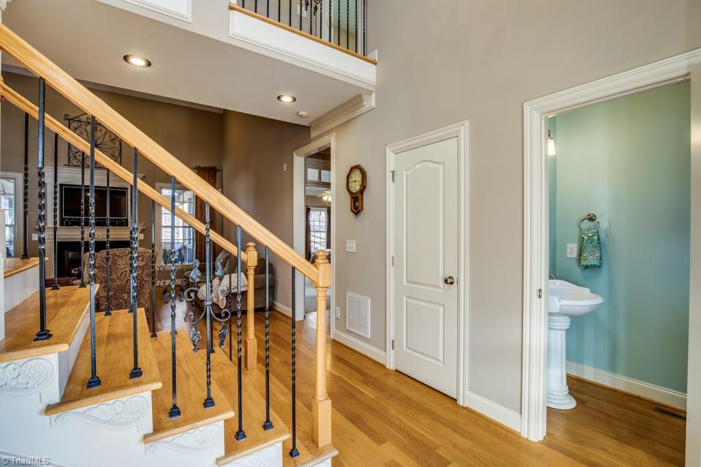 2125 Rossmore Road Clemmons, NC 27012 - Photo 3 of 30 Gallery Image 3