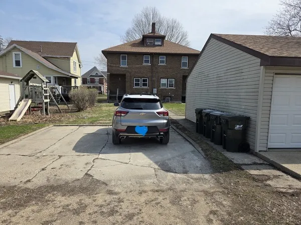 $174,900 | 607 2nd Avenue, Sterling, IL 61081