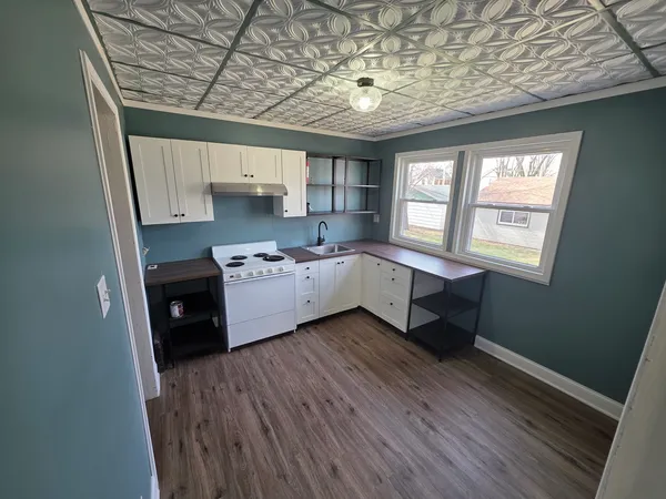 $174,900 | 607 2nd Avenue, Sterling, IL 61081