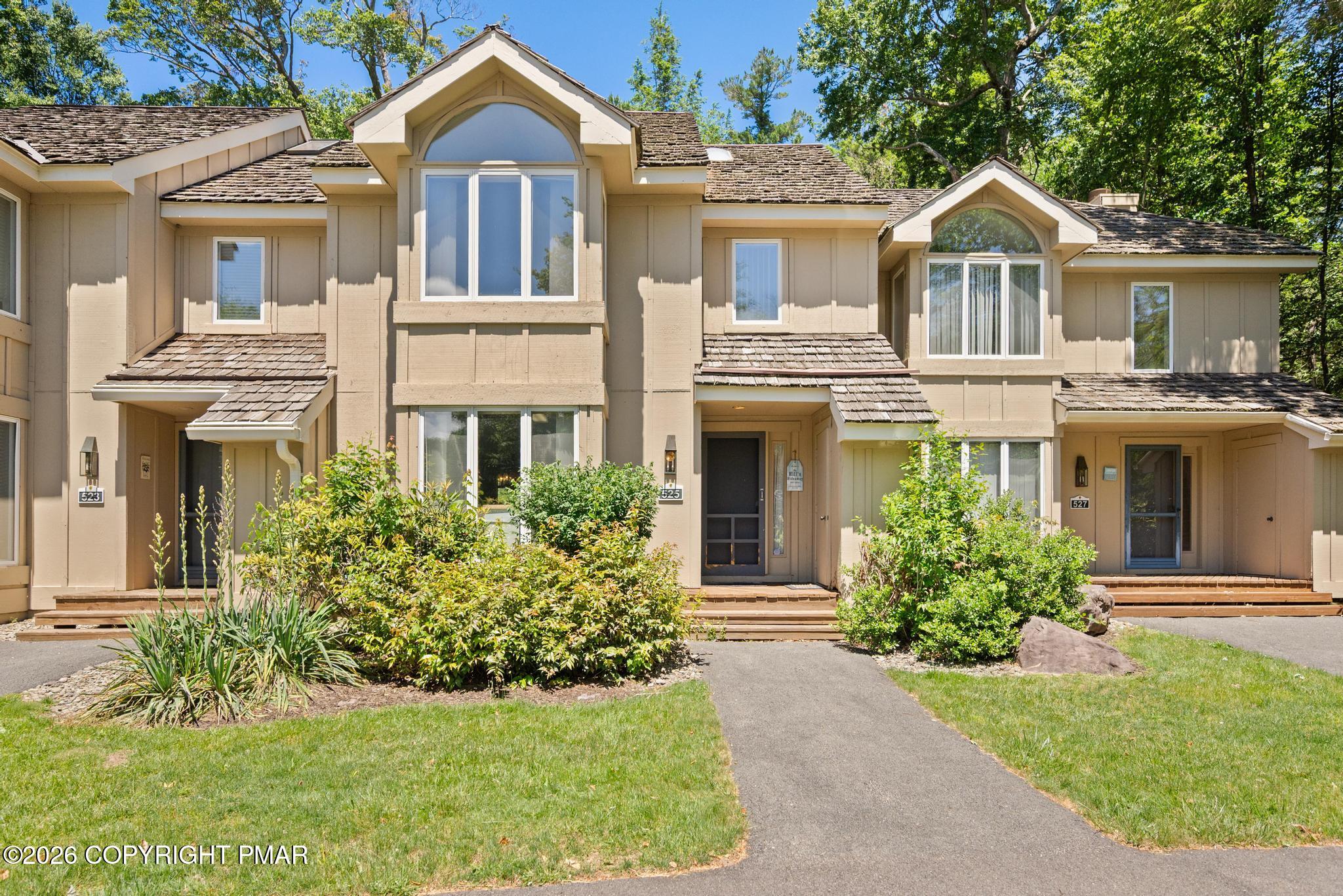 525 Rondaxe Lane Pocono Pines, PA 18350 - Photo 2 of 33 Front View