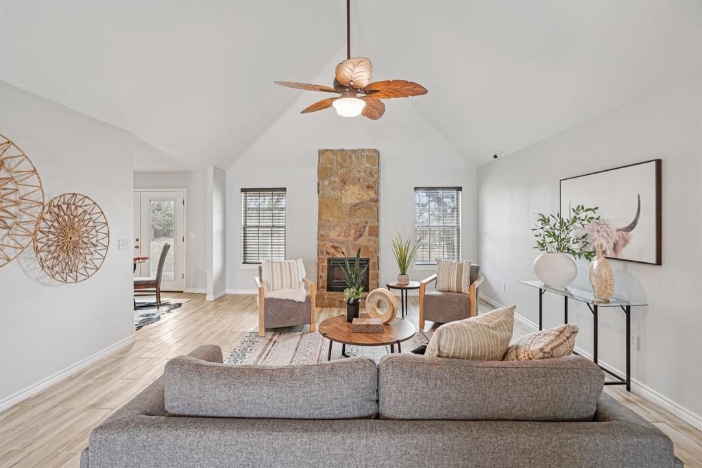 718 County Road 232 Collinsville, TX 76233 - Photo 11 of 35