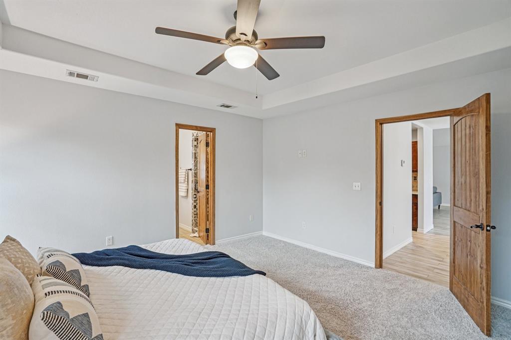 718 County Road 232 Collinsville, TX 76233 - Photo 18 of 35