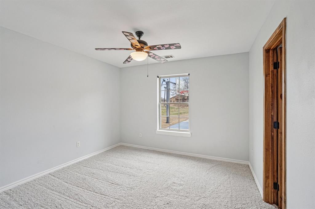 718 County Road 232 Collinsville, TX 76233 - Photo 23 of 35