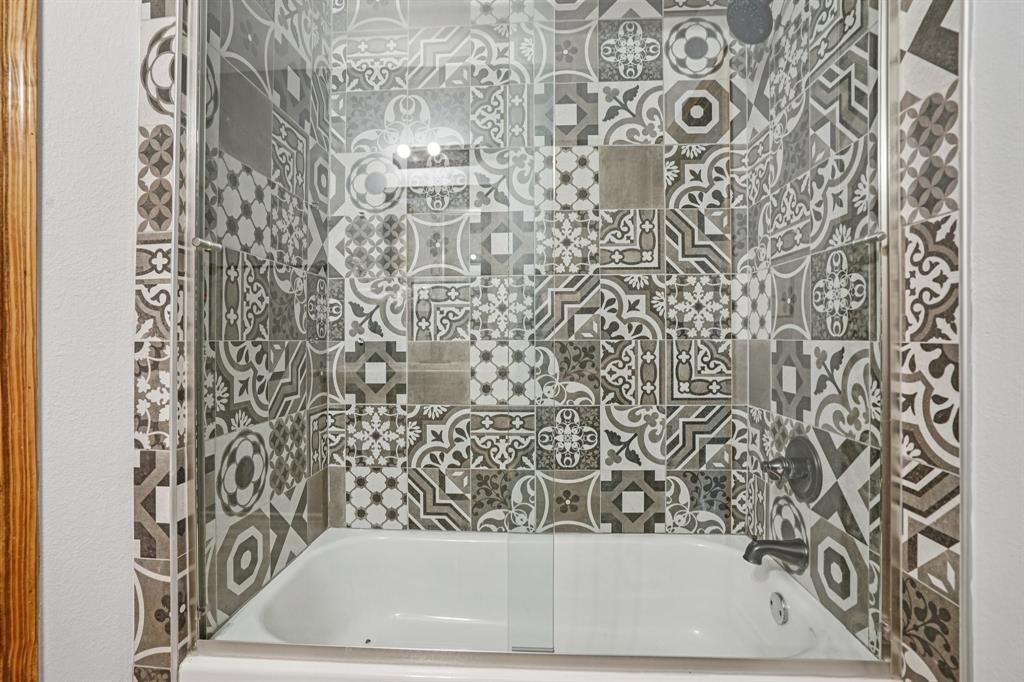 718 County Road 232 Collinsville, TX 76233 - Photo 25 of 35