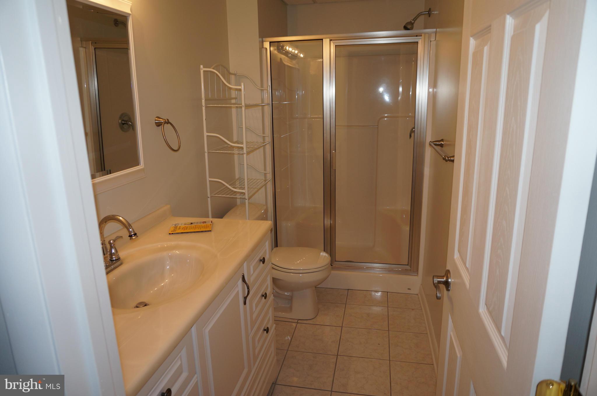 8 Bushwood Road Baltimore, MD 21234 - Photo 13 of 15 Bath