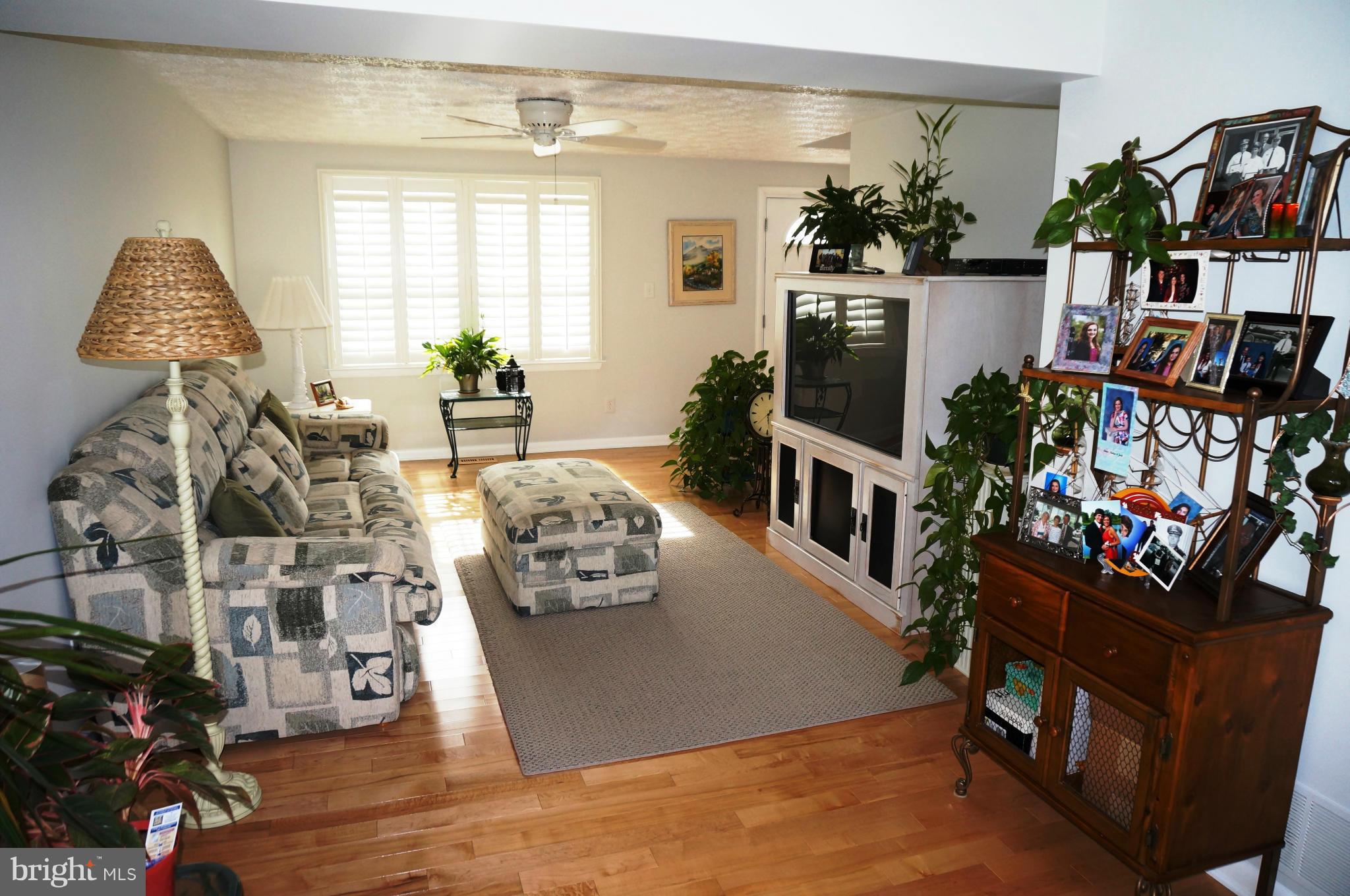 8 Bushwood Road Baltimore, MD 21234 - Photo 4 of 15 Family Room