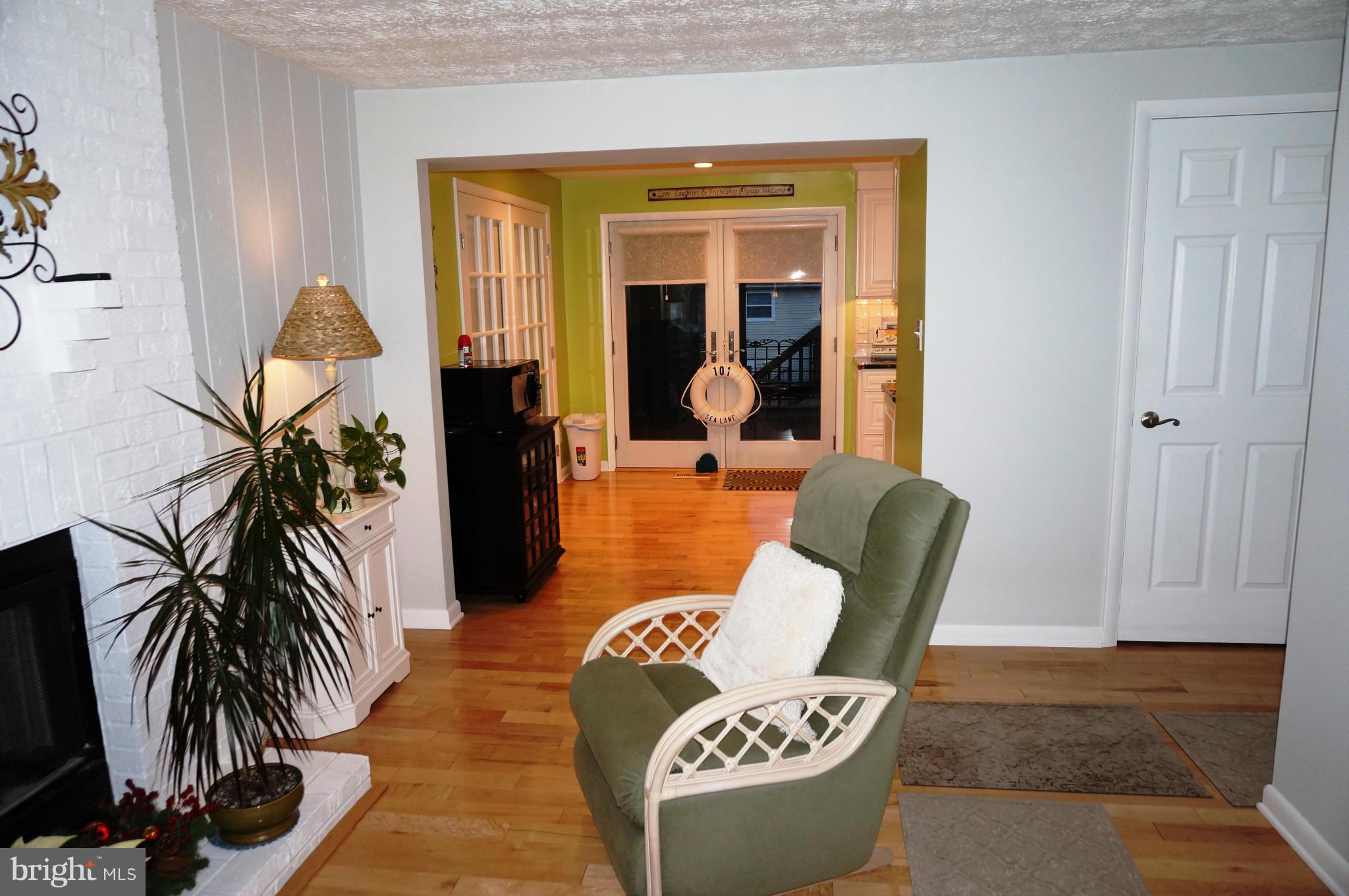 8 Bushwood Road Baltimore, MD 21234 - Photo 6 of 15 Interior (General)