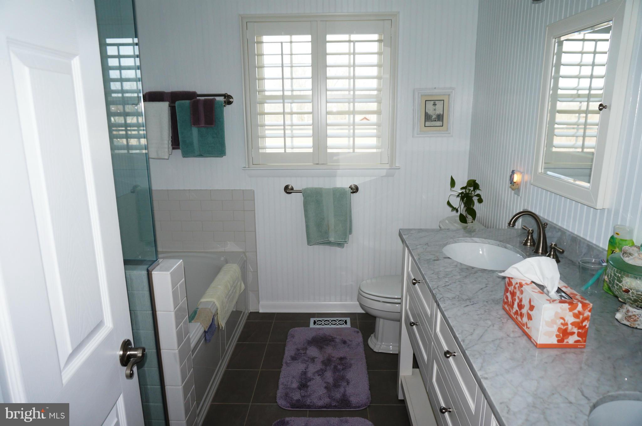 8 Bushwood Road Baltimore, MD 21234 - Photo 9 of 15 Bath