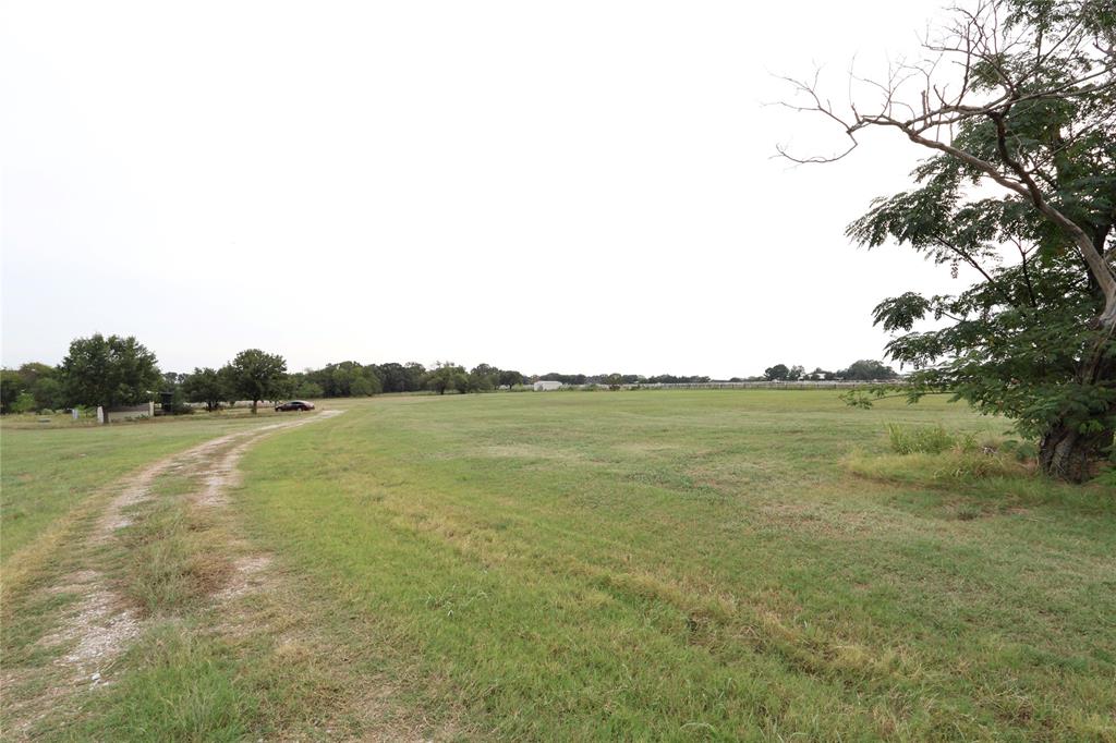 2142 Spring Hill Road Aubrey, TX 76227 - Photo 5 of 18 Gallery Image 5