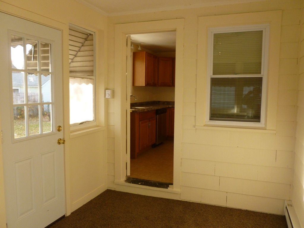 105 East Street Springfield, MA 01104 - Photo 11 of 18 Gallery Image 11