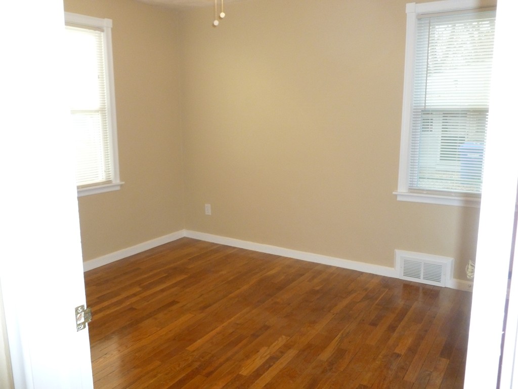 105 East Street Springfield, MA 01104 - Photo 14 of 18 Gallery Image 14