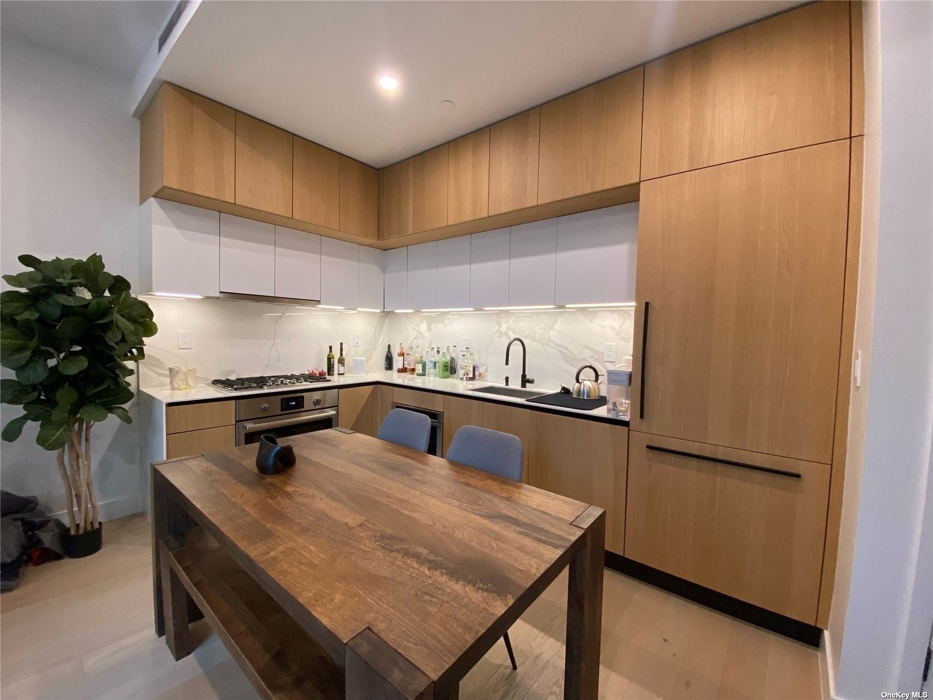 5 Ct Square West, Unit 6G, Queens, NY 11101 Compass