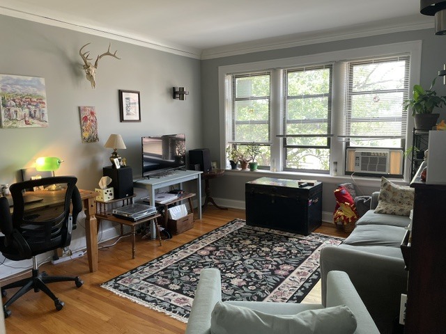 1614 North Harding Avenue, Unit 2W Chicago, IL 60647 - Photo 10 of 20