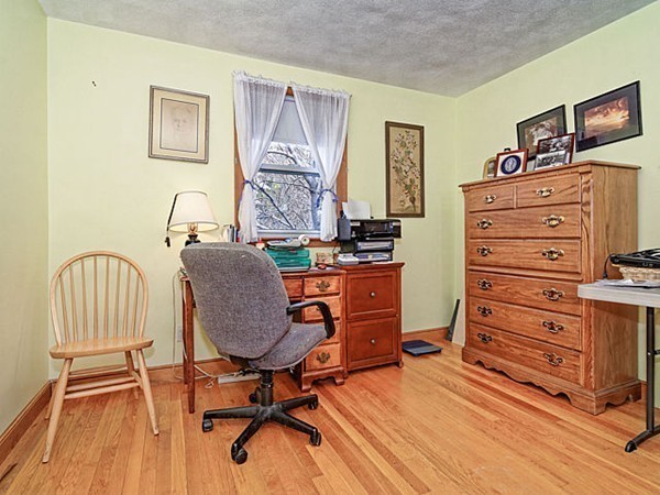 44 Kingston Road Waltham, MA 02451 - Photo 16 of 28 Gallery Image 16