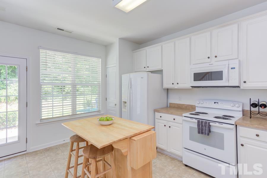 5227 Moonview Court Raleigh, NC 27606 - Photo 6 of 20 Gallery Image 6
