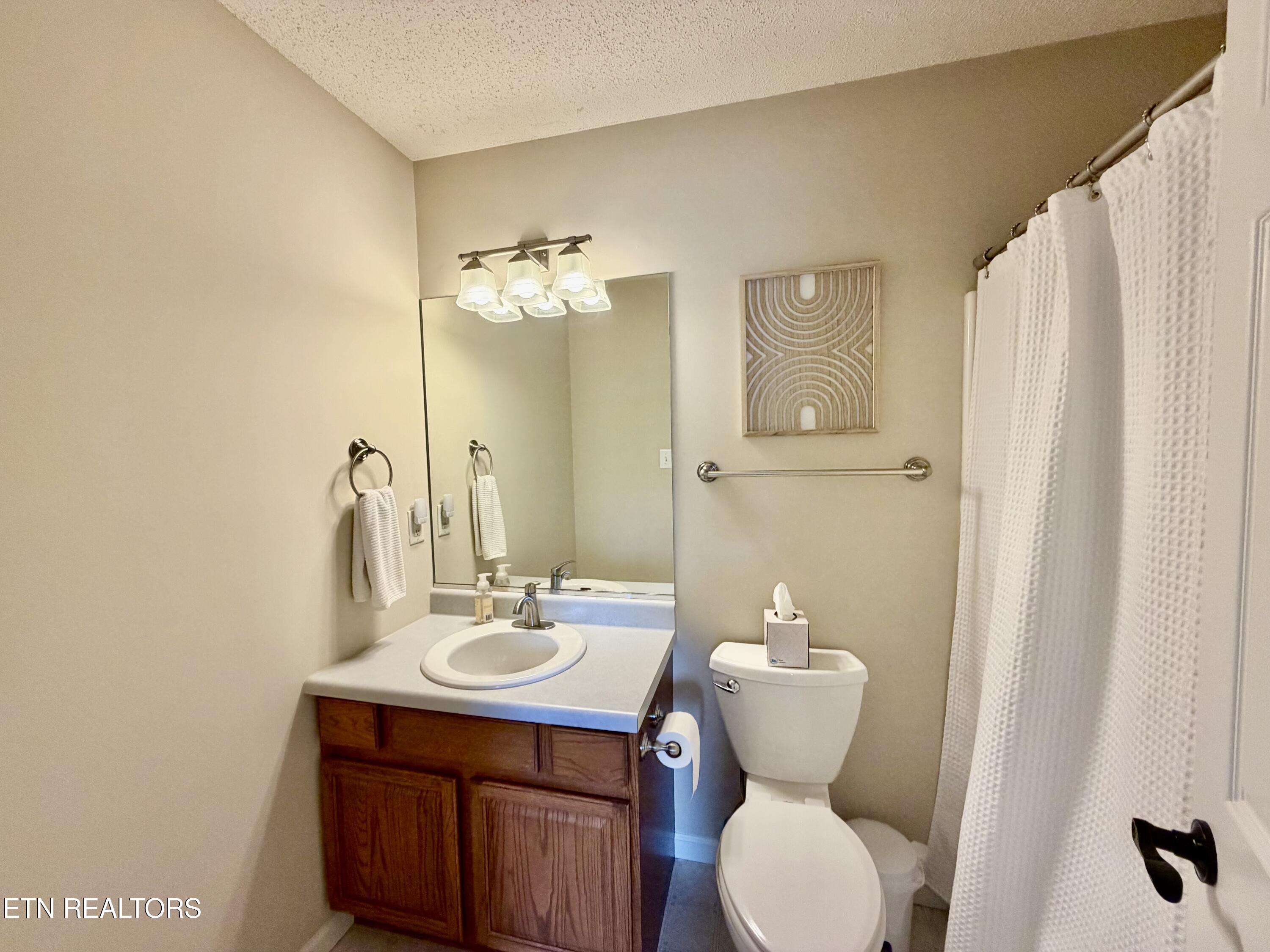 8045 Stablegate Way Powell, TN 37849 - Photo 19 of 22 IMG_8532