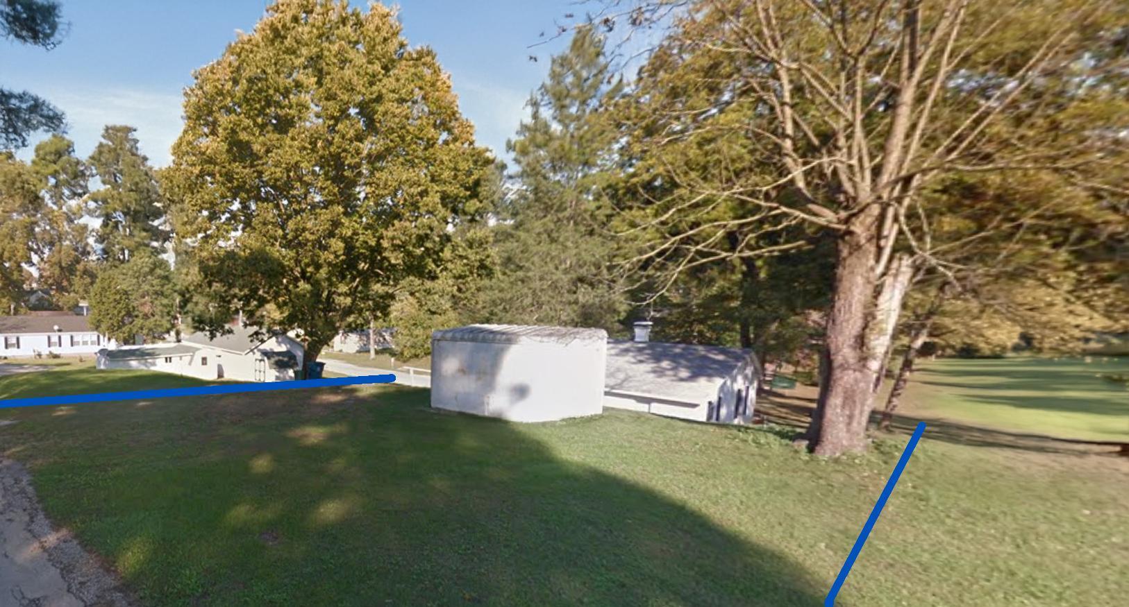 420 South Main Street Grayville, IL 62844 - Photo 4 of 5 a view of a garden