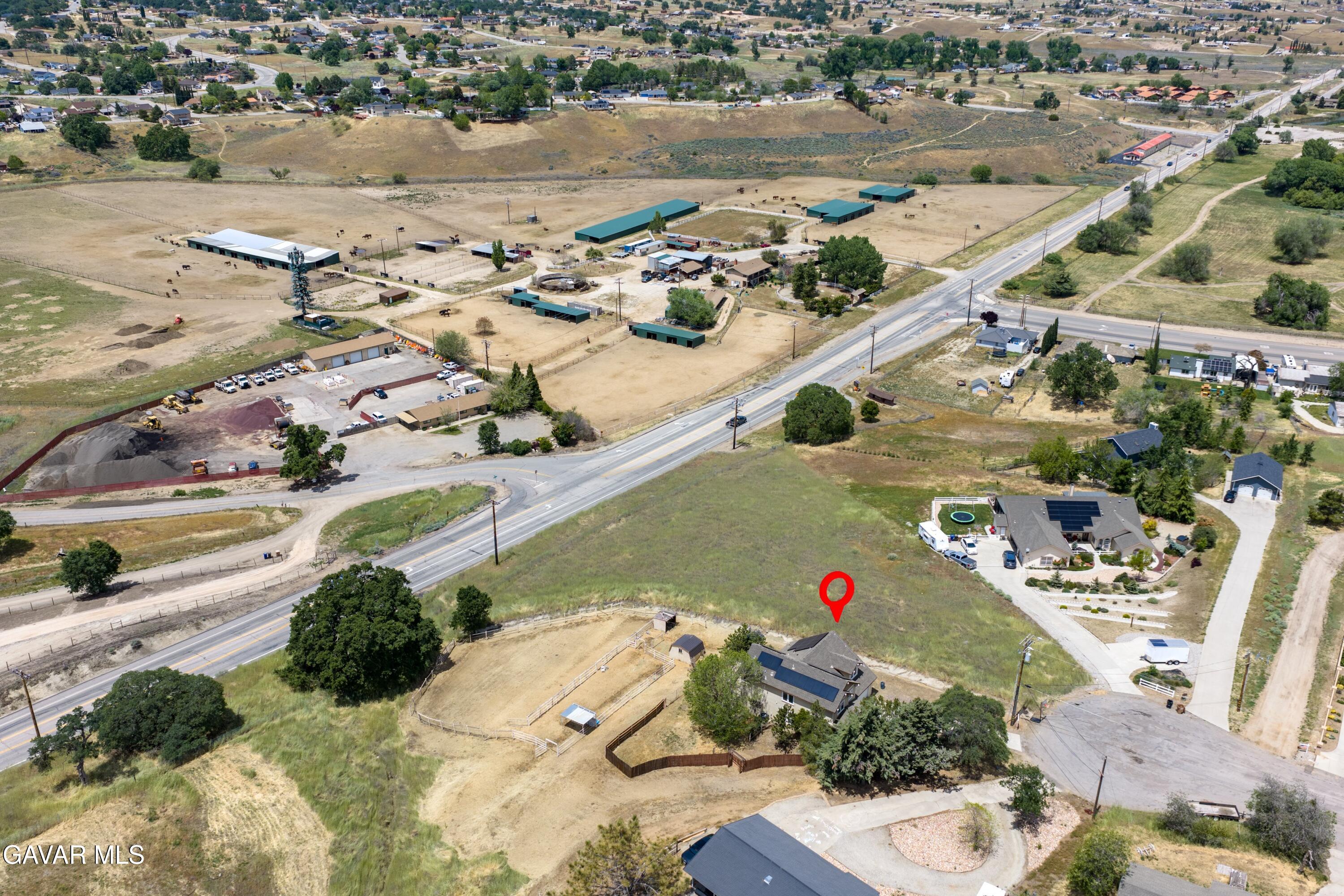 20450 Clubview Court Tehachapi, CA 93561 - Photo 30 of 37 33-DJI_20260502125616_0289_D-HDR-Edit