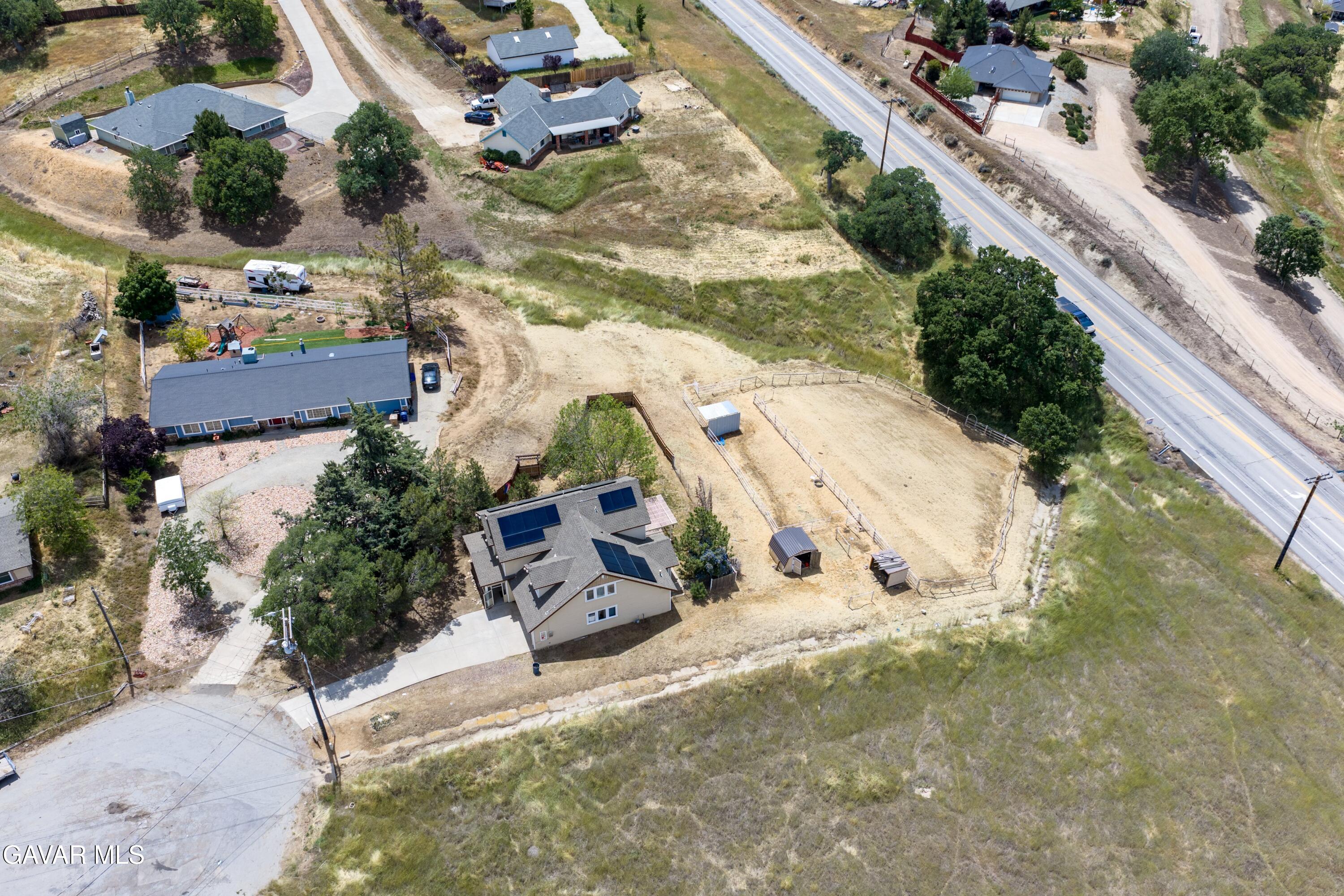 20450 Clubview Court Tehachapi, CA 93561 - Photo 34 of 37 28-DJI_20260502125354_0274_D-HDR