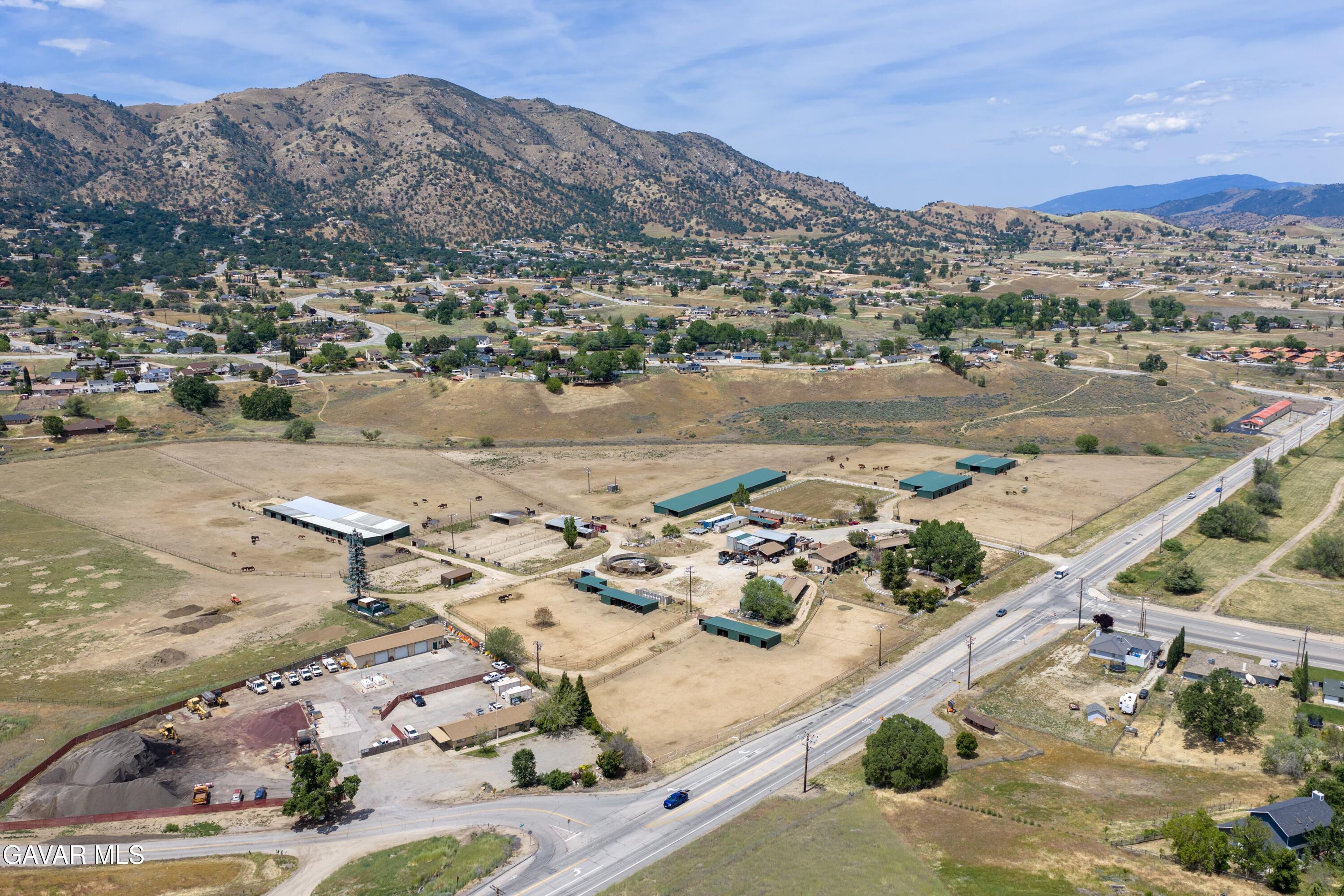 20450 Clubview Court Tehachapi, CA 93561 - Photo 35 of 37 34-DJI_20260502125700_0295_D-HDR