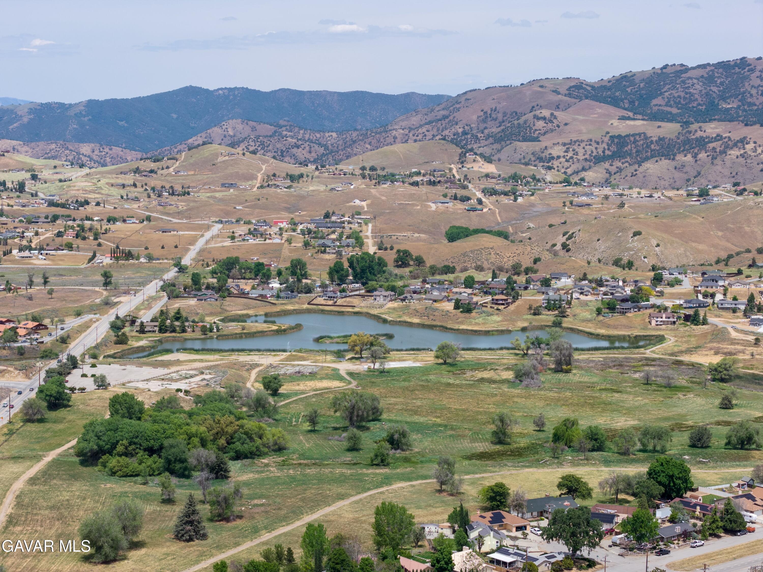 20450 Clubview Court Tehachapi, CA 93561 - Photo 36 of 37 35-DJI_20260502125750_0298_D-HDR