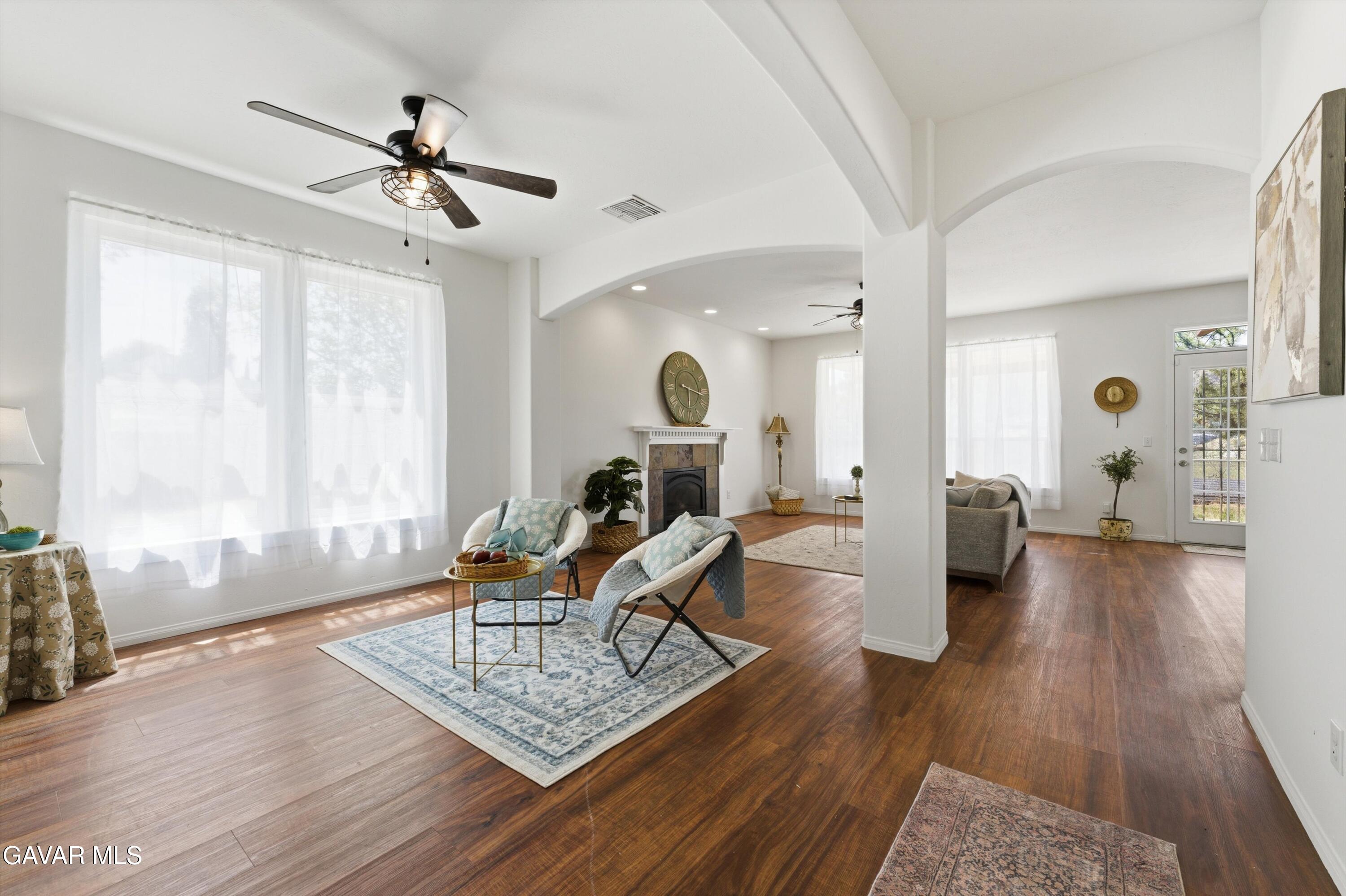 20450 Clubview Court Tehachapi, CA 93561 - Photo 5 of 37 07-JYP04003