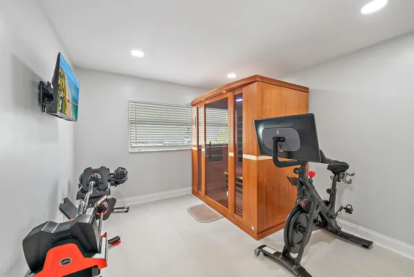 $11,500 | 330 Macy Street, West Palm Beach, FL 33405