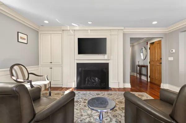 $4,950 | 7 Islington Street, Unit R1, Portsmouth, NH 03801
