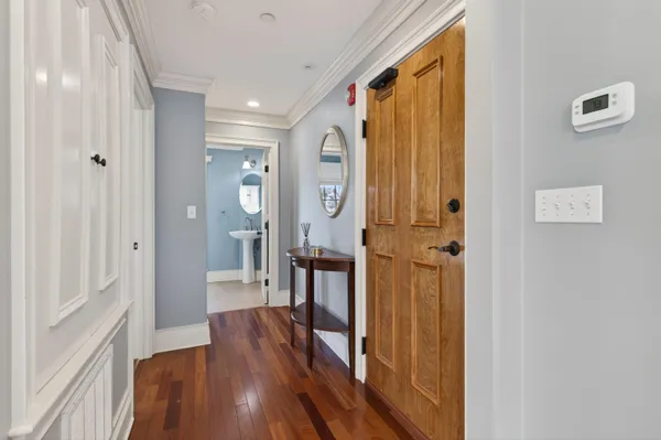 $4,950 | 7 Islington Street, Unit R1, Portsmouth, NH 03801