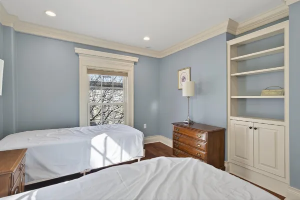 $4,950 | 7 Islington Street, Unit R1, Portsmouth, NH 03801