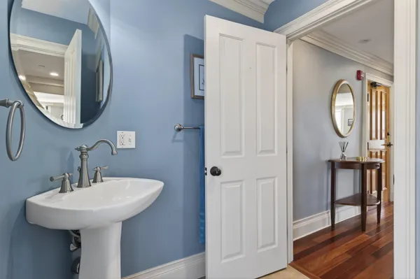 $4,950 | 7 Islington Street, Unit R1, Portsmouth, NH 03801