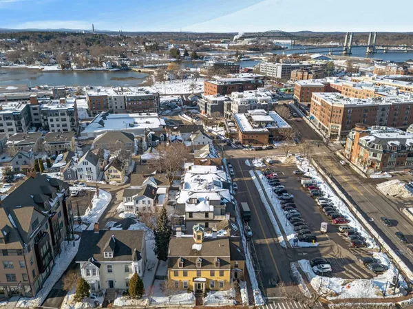 $4,950 | 7 Islington Street, Unit R1, Portsmouth, NH 03801