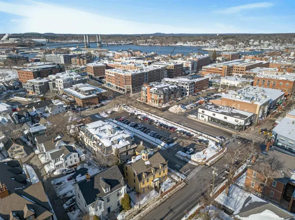 $4,950 | 7 Islington Street, Unit R1, Portsmouth, NH 03801