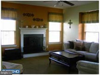 387 Rainey Road Woolwich Township, NJ 08085 - Photo 4 of 12 Family Room