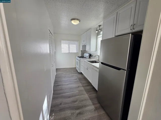 $1,895 | 517 Richardson Street, Martinez, CA 94553