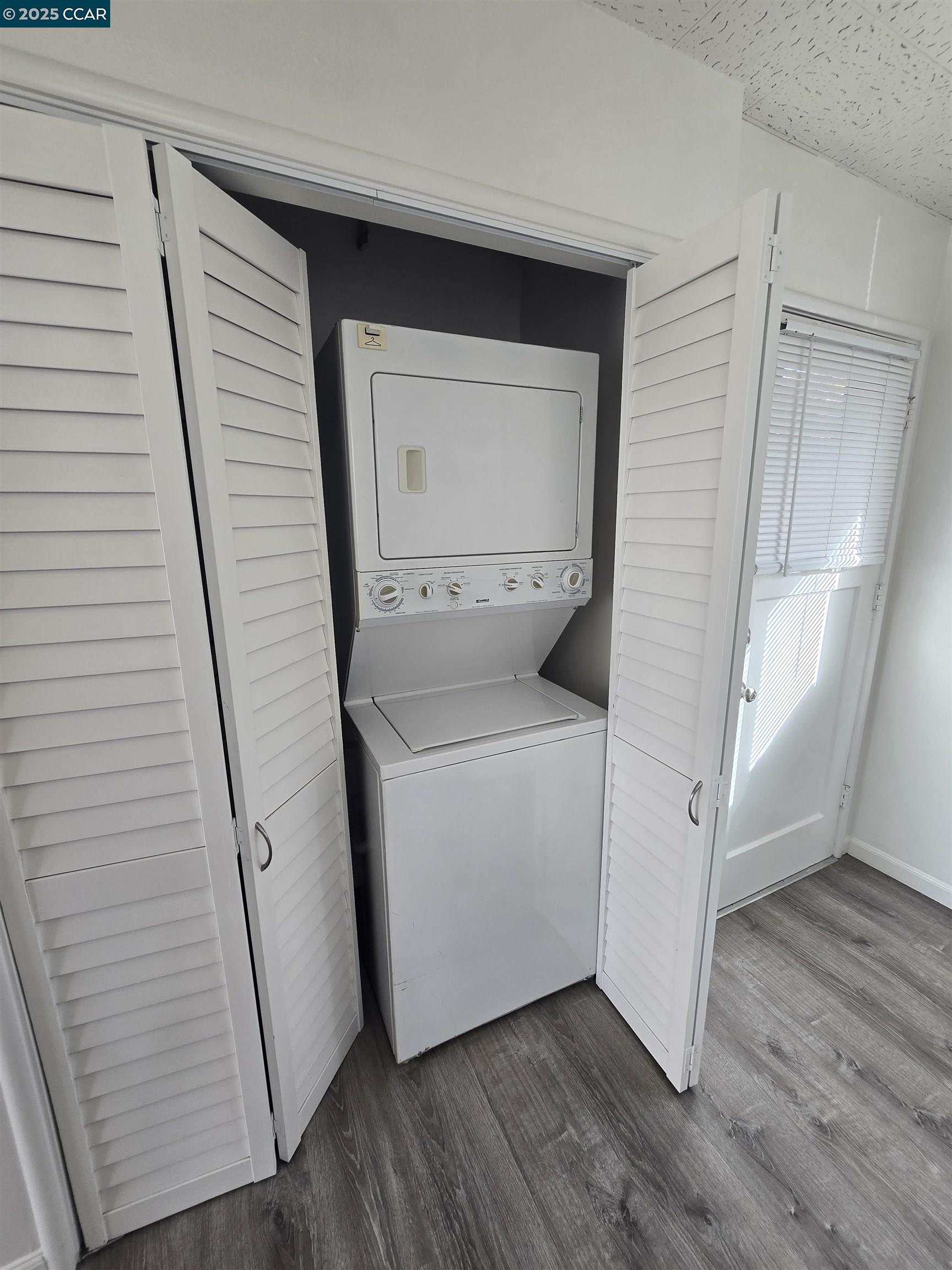 517 Richardson Street Martinez, CA 94553 - Photo 7 of 8