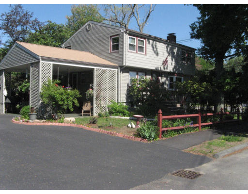 1 Ravenwood Road Peabody, MA 01960 - Photo 1 of 4 Gallery Image 1