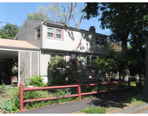 1 Ravenwood Road Peabody, MA 01960 - Photo 3 of 4 Gallery Image 3