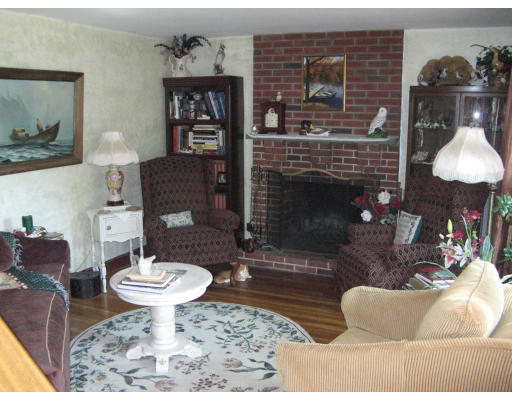 1 Ravenwood Road Peabody, MA 01960 - Photo 4 of 4 Gallery Image 4