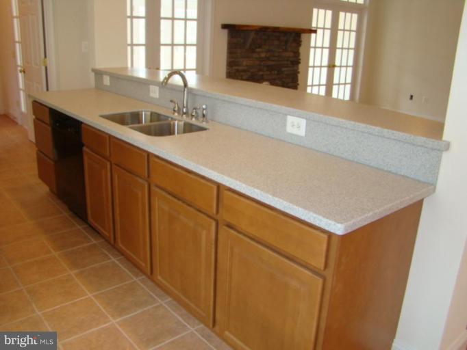 8206 Rogues Road Catlett, VA 20119 - Photo 6 of 16 Kitchen #3
