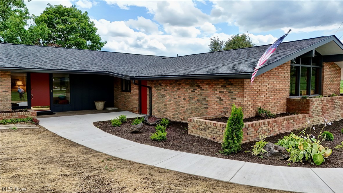 22199 Center Road Alliance, OH 44601 - Photo 31 of 40