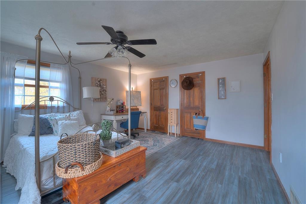 257 Arbor Hill Road Greensburg, PA 15601 - Photo 18 of 26 a living room with furniture and wooden floor