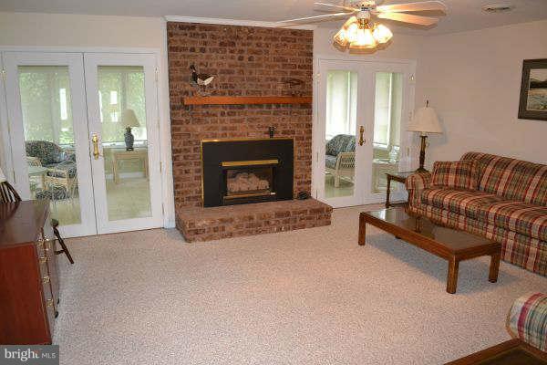 16016 Falling Run Road Williamsport, MD 21795 - Photo 6 of 29 Family Room