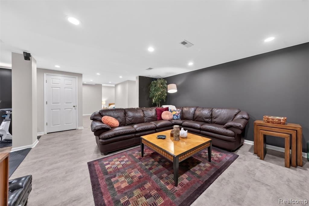 41621 Hempshire Street Novi, MI 48375 - Photo 49 of 76