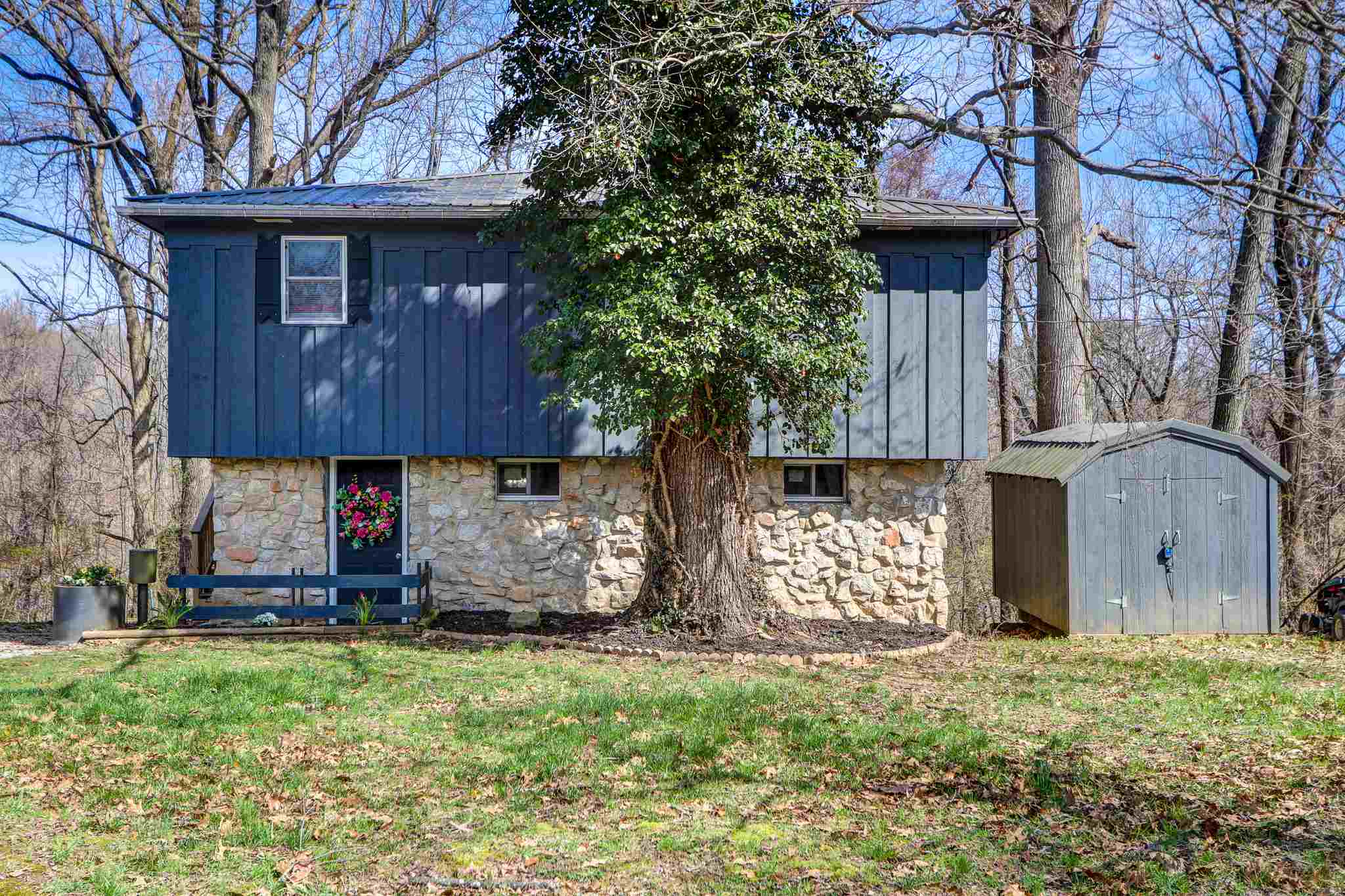 1688 Hills Road Newburgh, IN 47630 - Photo 1 of 33 Gallery Image 1